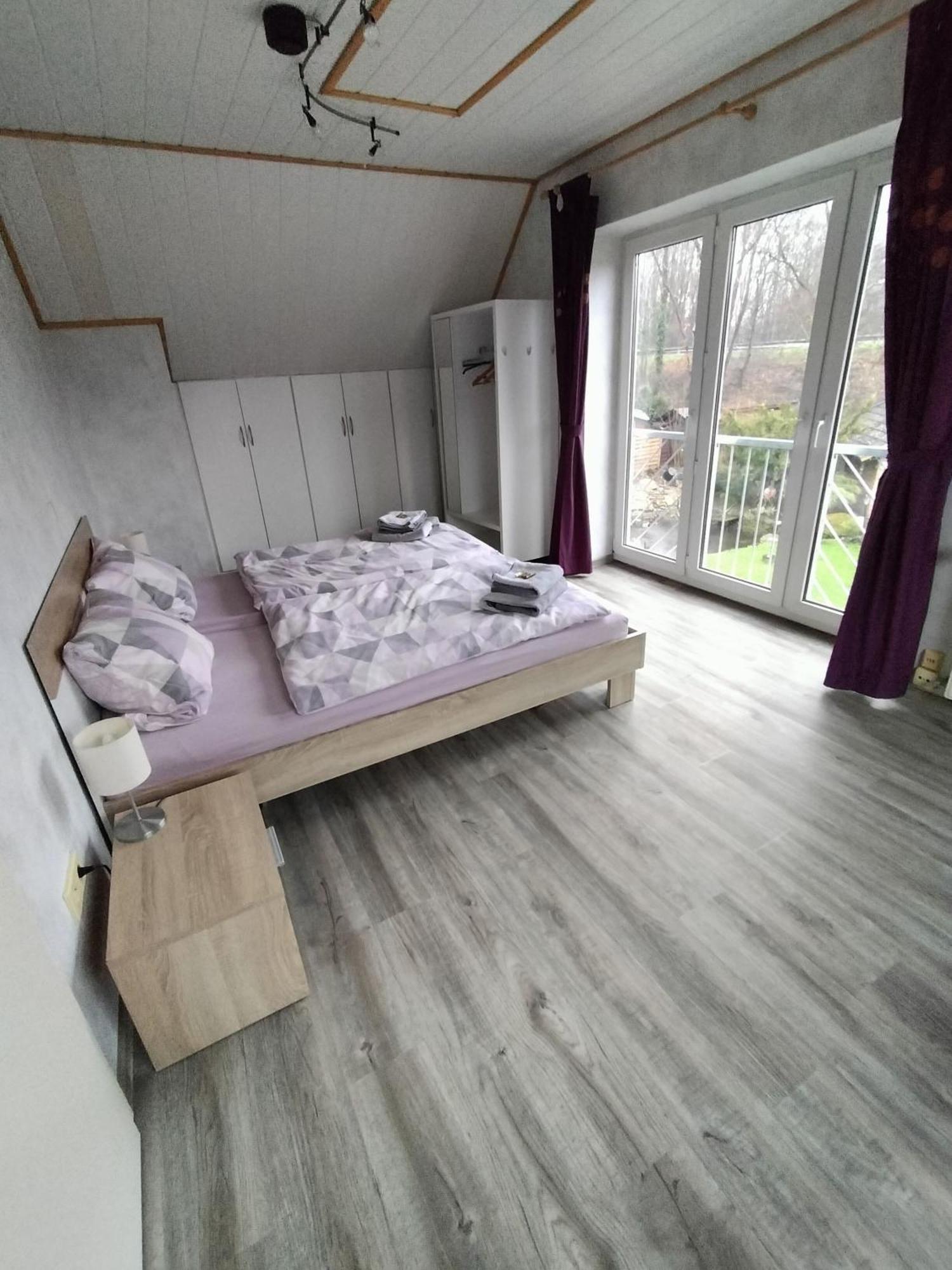 Ferienwohnung Behrends, 15178 เลียร์ ภายนอก รูปภาพ